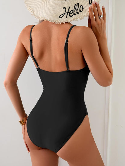 AstraSea One-Piece image 4