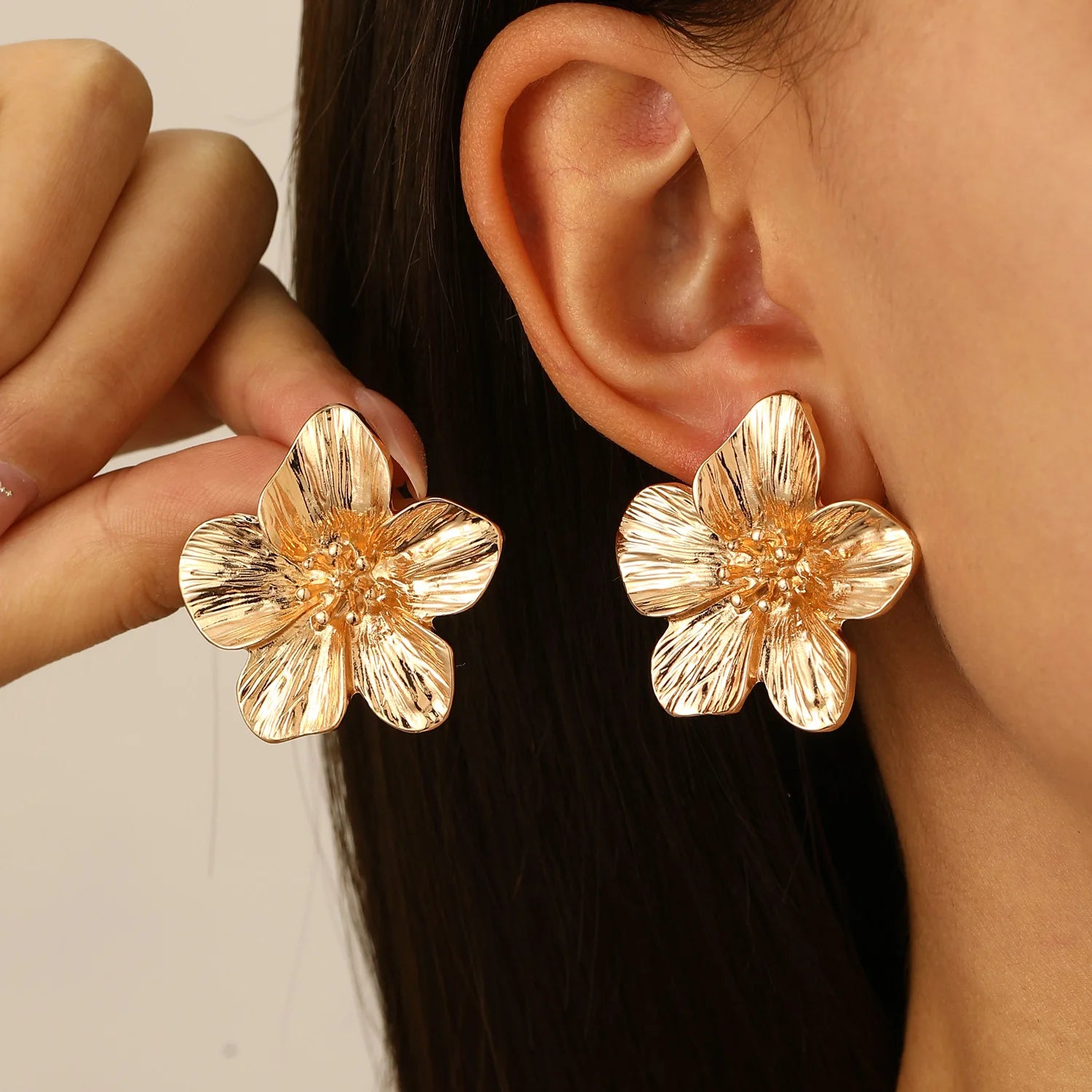 Aurora Bloom Studs image 2
